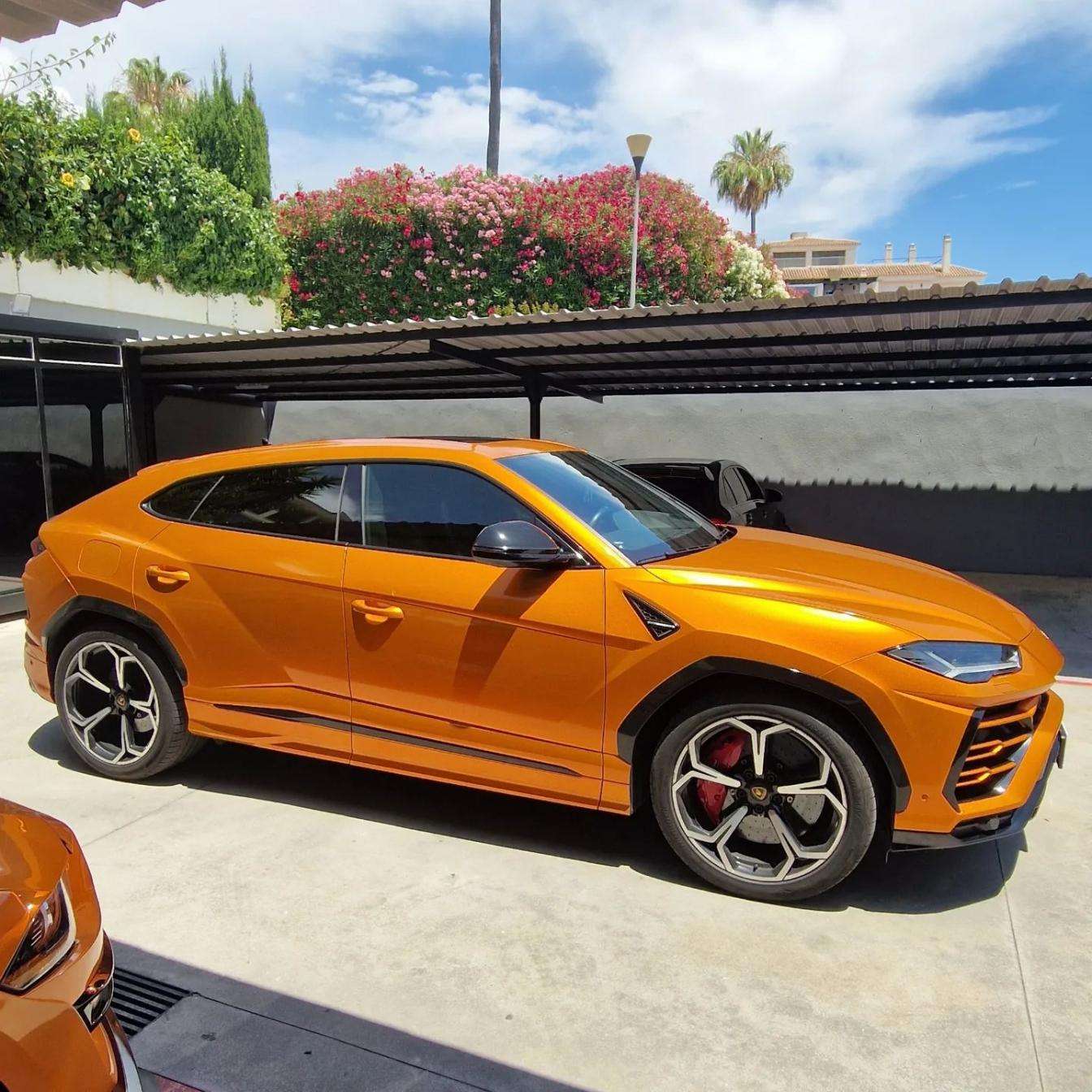 Orange Lamborghini Urus SUV for rent in Marbella – 641 HP, 4.0L V8, 4WD, automatic, 5 seats.