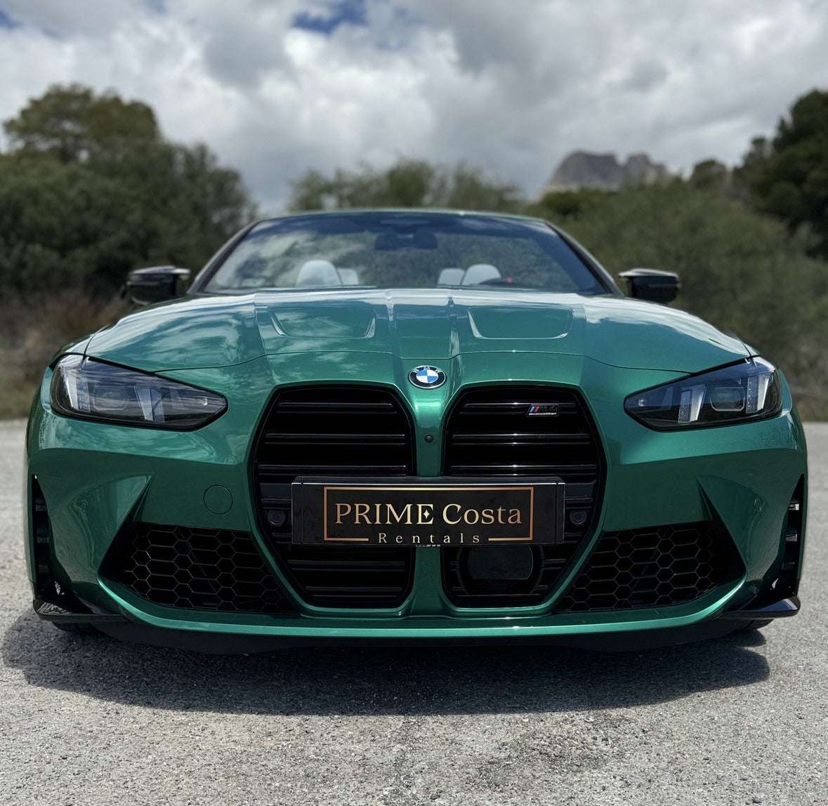 BMW M4 Competition Cabrio sports convertible for rent in Alicante – 510 HP, 3.7s 0–100 km/h, xDrive AWD, open-top driving.