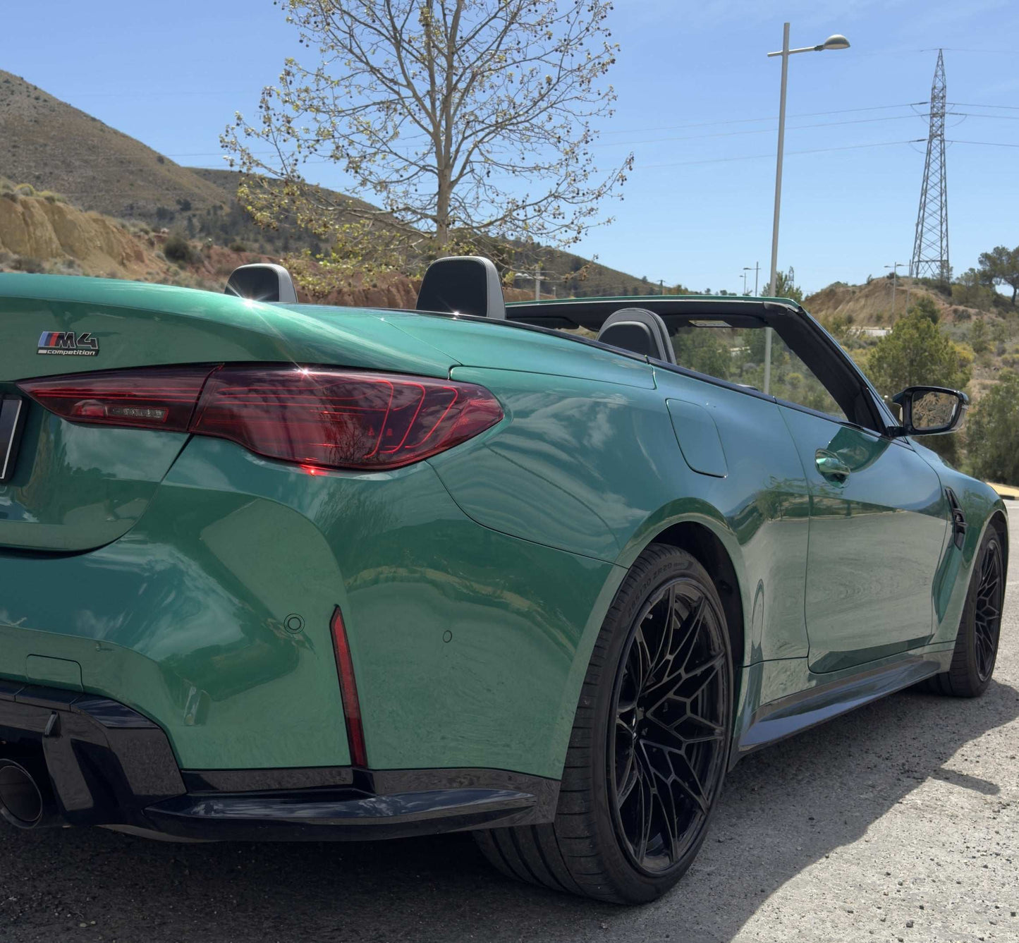 BMW M4 Competition Cabrio sports convertible for rent in Alicante – 510 HP, 3.7s 0–100 km/h, xDrive AWD, open-top driving.