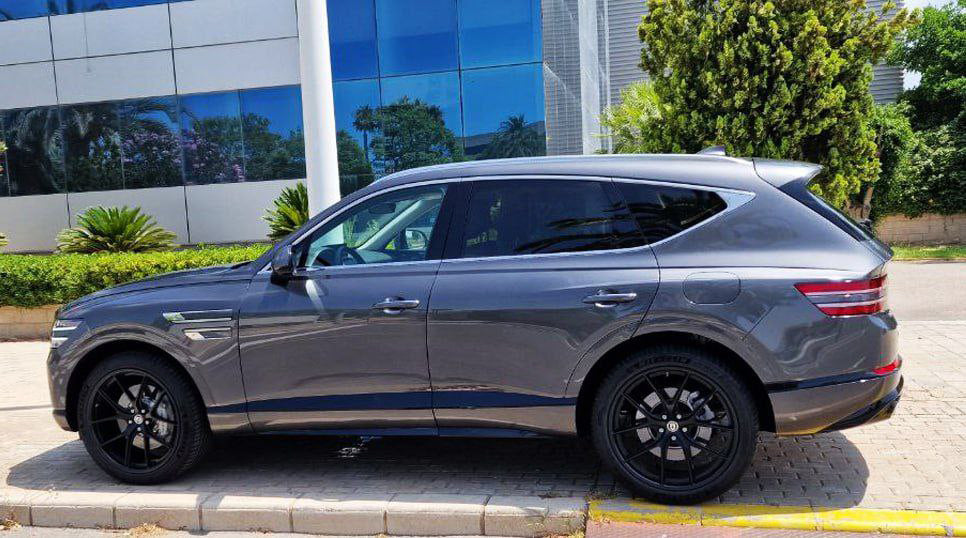 Genesis GV80 luxury SUV for rent in Alicante β mid-size premium crossover with modern technology and elegant design.