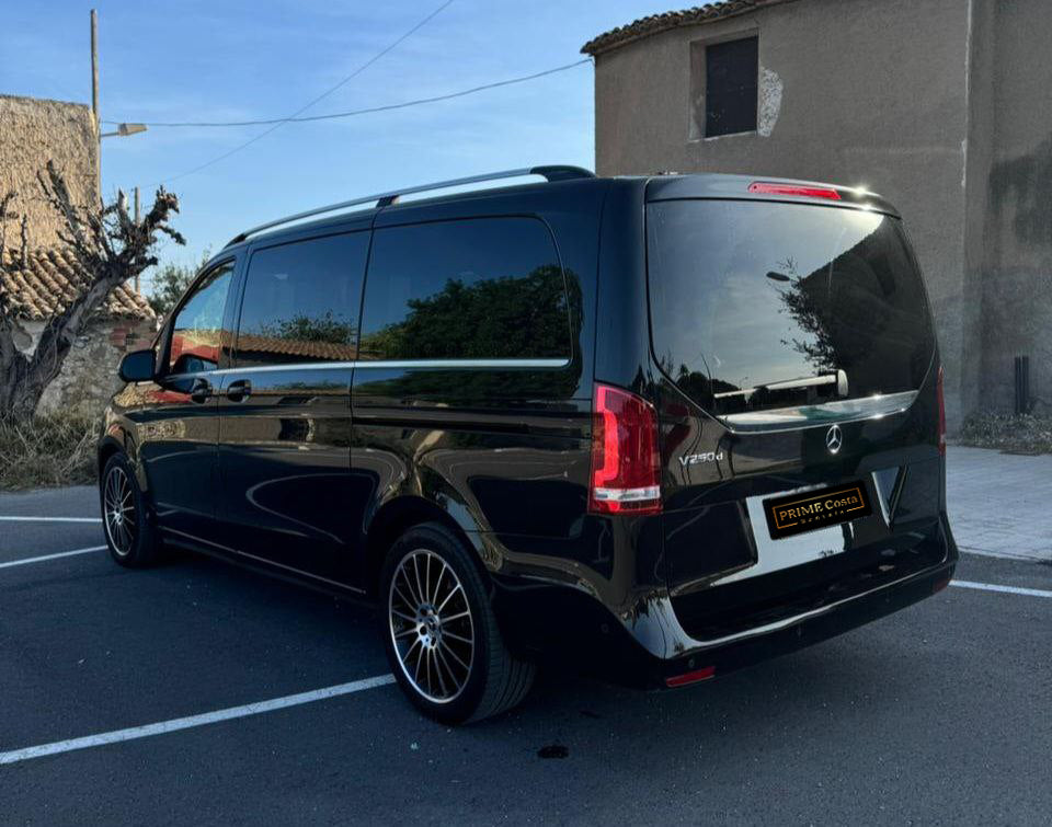 Mercedes-Benz V-Class 250d Exclusive Large luxury minivan for rent in Alicante β premium spacious interior, leather seats, diesel engine.