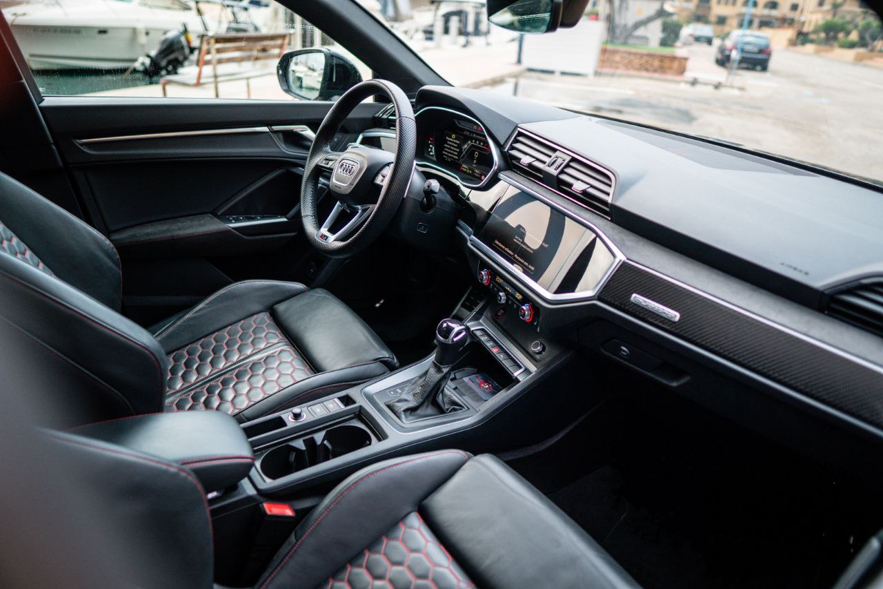 Audi RSQ3 sporty SUV for rent in Alicante – 2.5L turbo engine, 400 HP, quattro AWD performance.