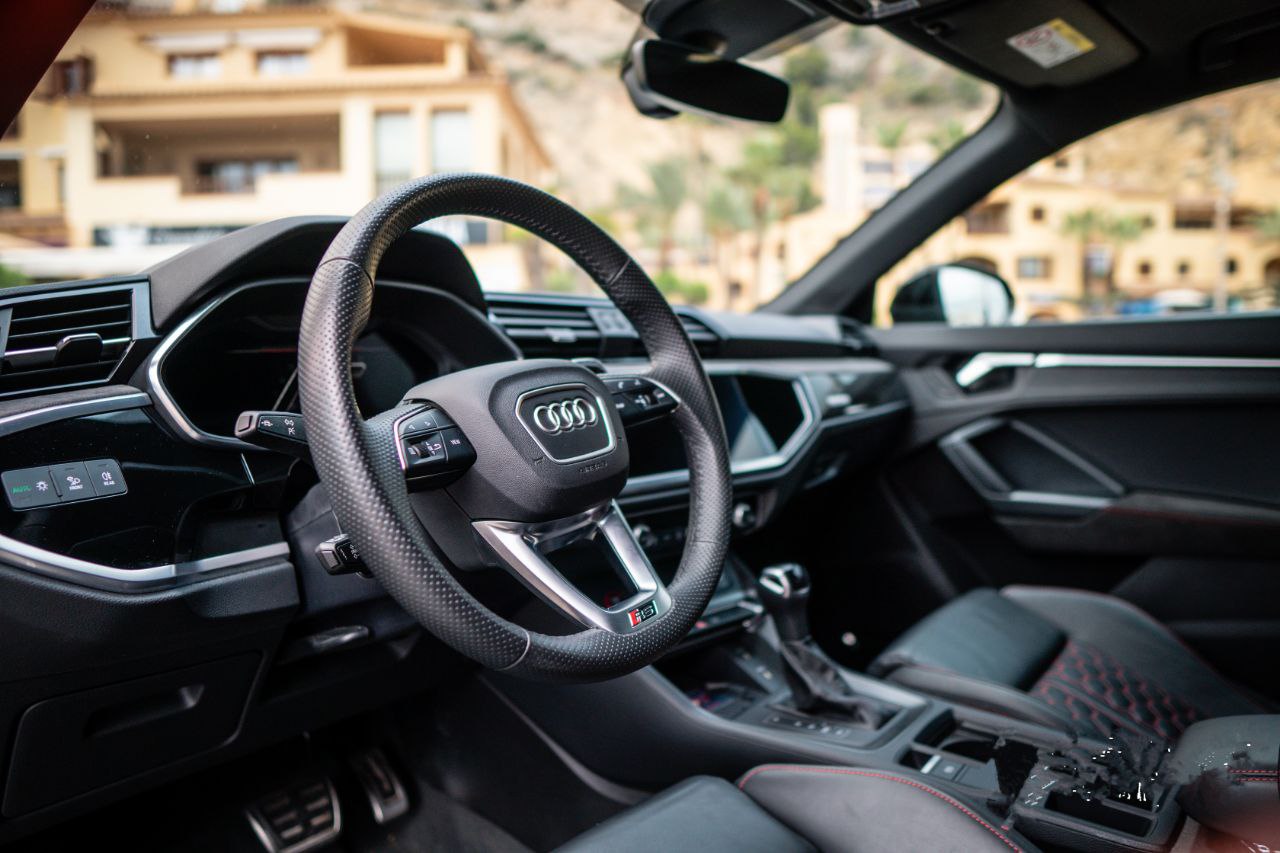 Audi RSQ3 sporty SUV for rent in Alicante – 2.5L turbo engine, 400 HP, quattro AWD performance.