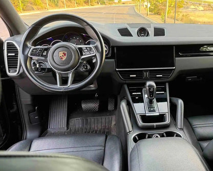 2020 Porsche Cayenne black leather interior, dashboard and steering wheel
