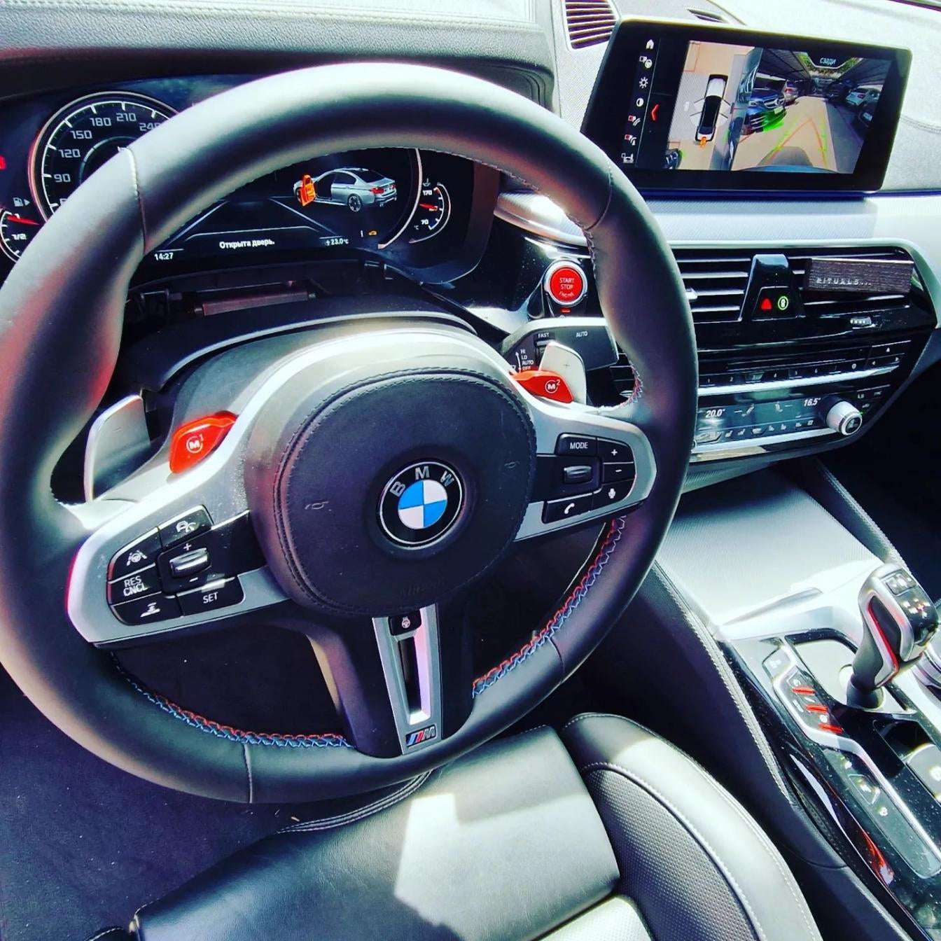 Silver BMW M5 sedan for rent in Marbella – 4.4L automatic, 4WD, 0–100 km/h in 3.4 seconds, top speed 300 km/h.