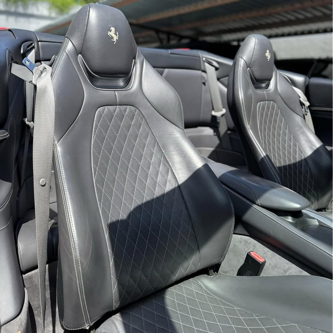 Ferrari Portofino convertible supercar for rent in Marbella – V8 twin-turbo, Italian design.
