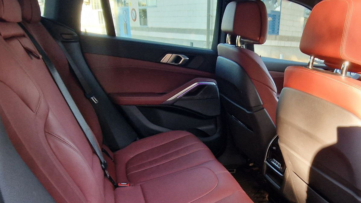 BMW X6 luxury sport SUV for rent in Alicante – premium design, dynamic performance, 5-seater.