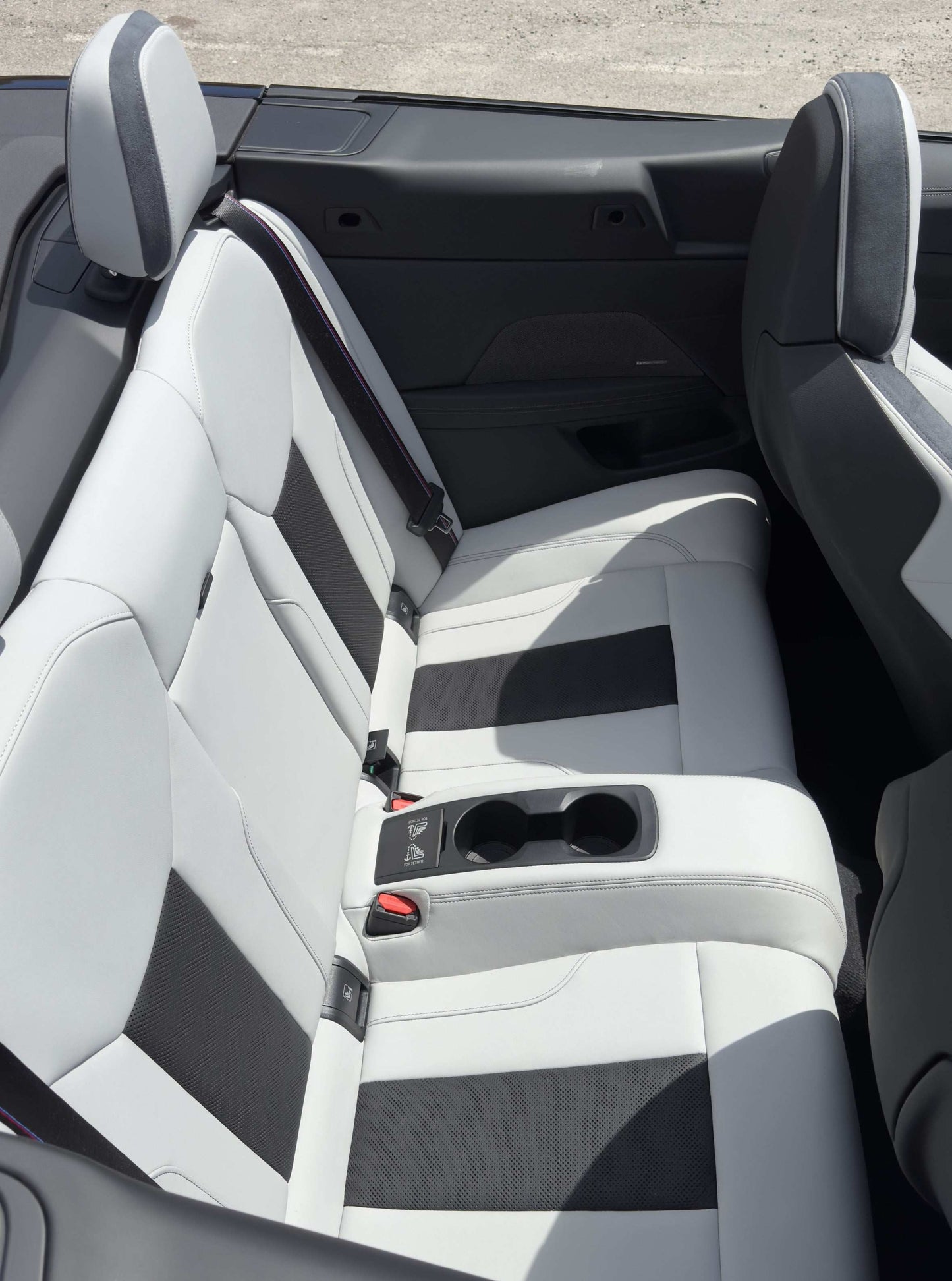 BMW M4 Competition Cabrio sports convertible for rent in Alicante – 510 HP, 3.7s 0–100 km/h, xDrive AWD, open-top driving.