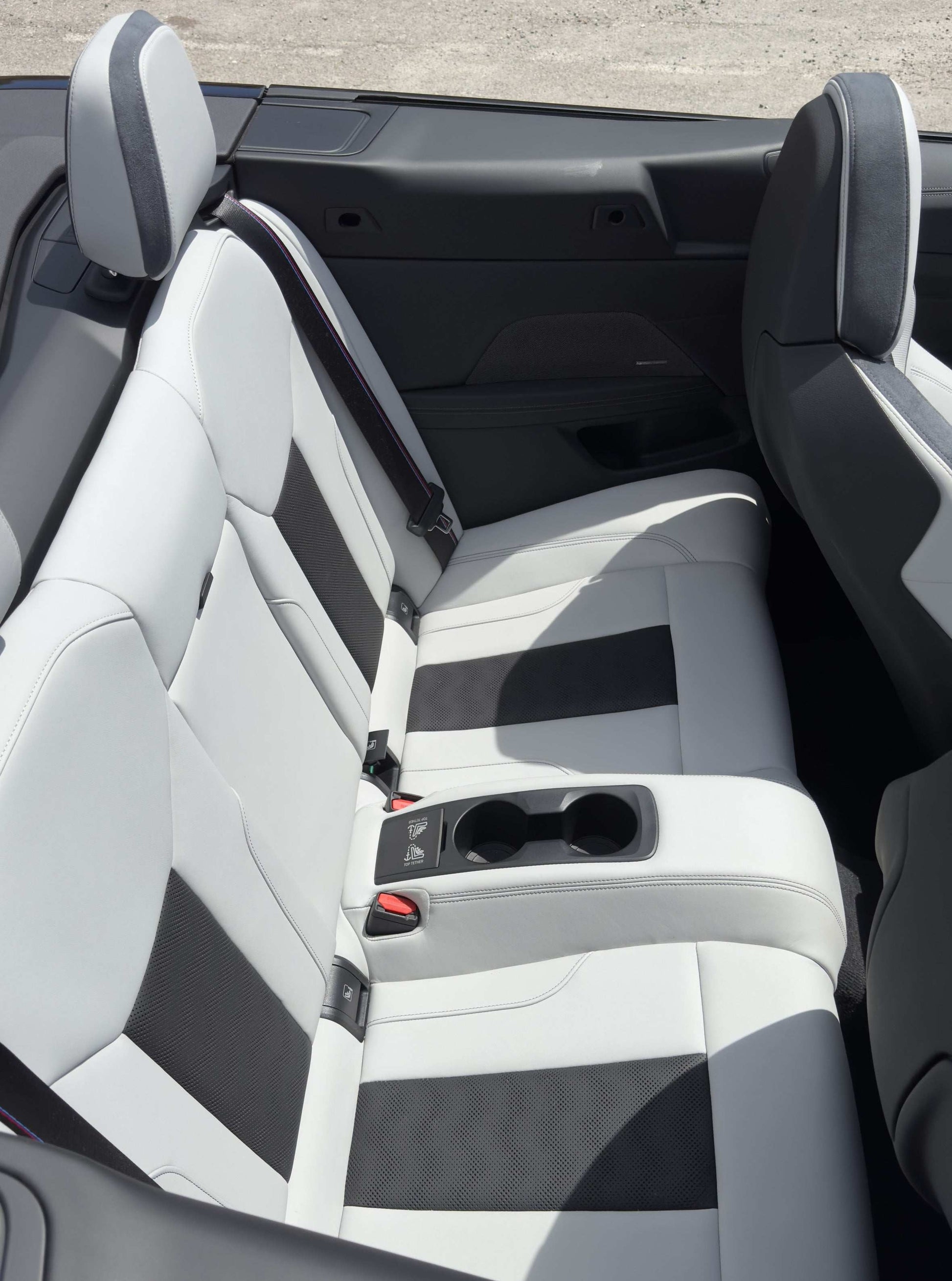 BMW M4 Competition Cabrio sports convertible for rent in Alicante – 510 HP, 3.7s 0–100 km/h, xDrive AWD, open-top driving.