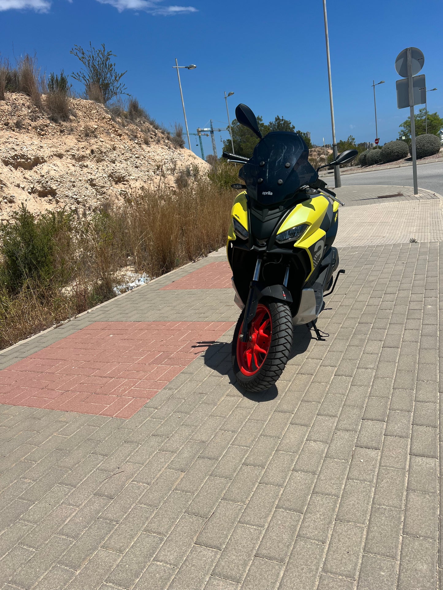 Aprilia SR GT 125 scooter for rent in Benidorm – Prime Costa Rentals