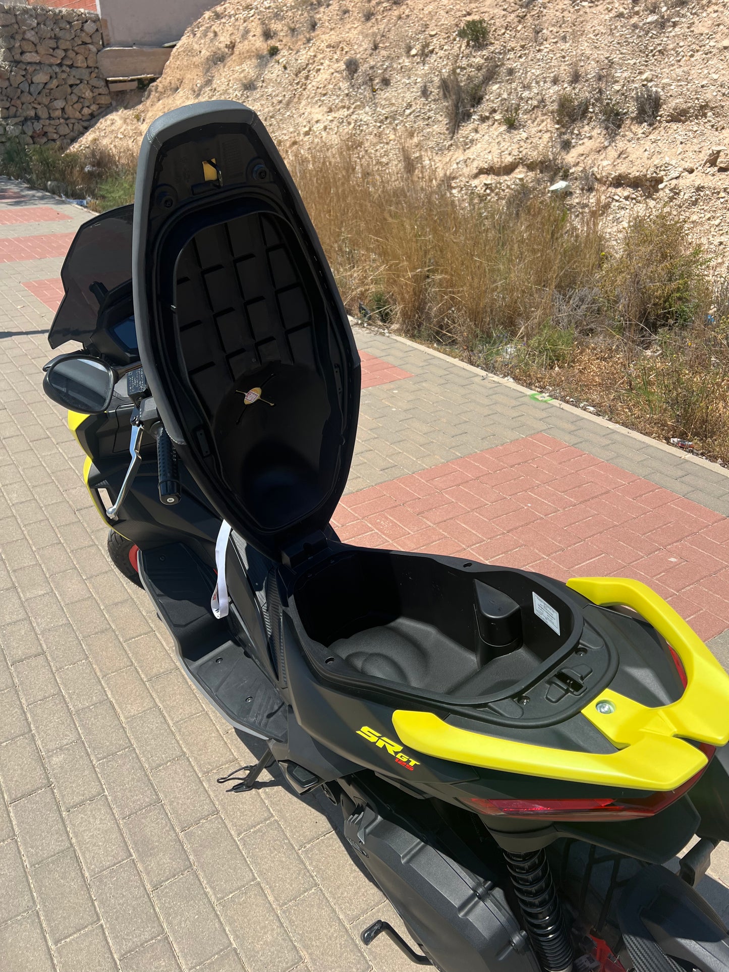 Aprilia SR GT 125 scooter for rent in Benidorm – Prime Costa Rentals