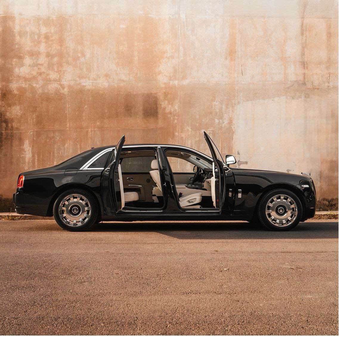 Rolls-Royce Ghost luxury sedan for rent in Alicante – V12 engine, premium interior, ultimate elegance.