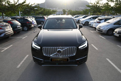 Volvo XC90 luxury SUV for rent in Alicante – 2021 model, AWD, leather interior, panoramic roof.
