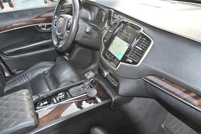 Volvo XC90 luxury SUV for rent in Alicante – 2021 model, AWD, leather interior, panoramic roof.
