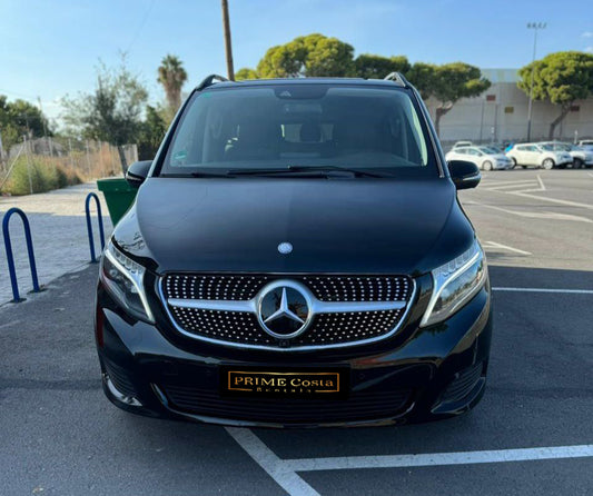 Mercedes-Benz V-Class 250d Exclusive Large luxury minivan for rent in Alicante – premium spacious interior, leather seats, diesel engine.