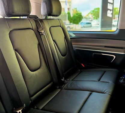 Mercedes-Benz V-Class 250d Exclusive Large luxury minivan for rent in Alicante – premium spacious interior, leather seats, diesel engine.