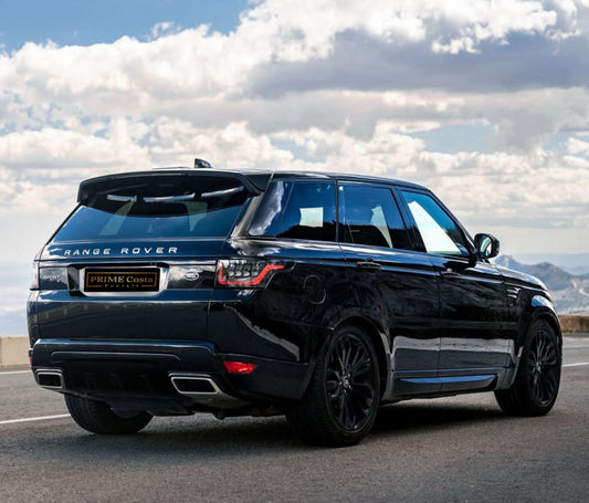 Range Rover Sport luxury SUV for rent in Alicante – petrol engine, AWD, premium interior.

