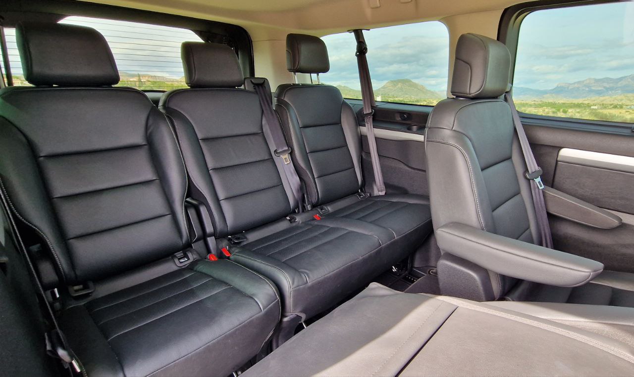 Toyota ProAce VIP luxury van for rent in Alicante – executive design, 250 km/day included.
