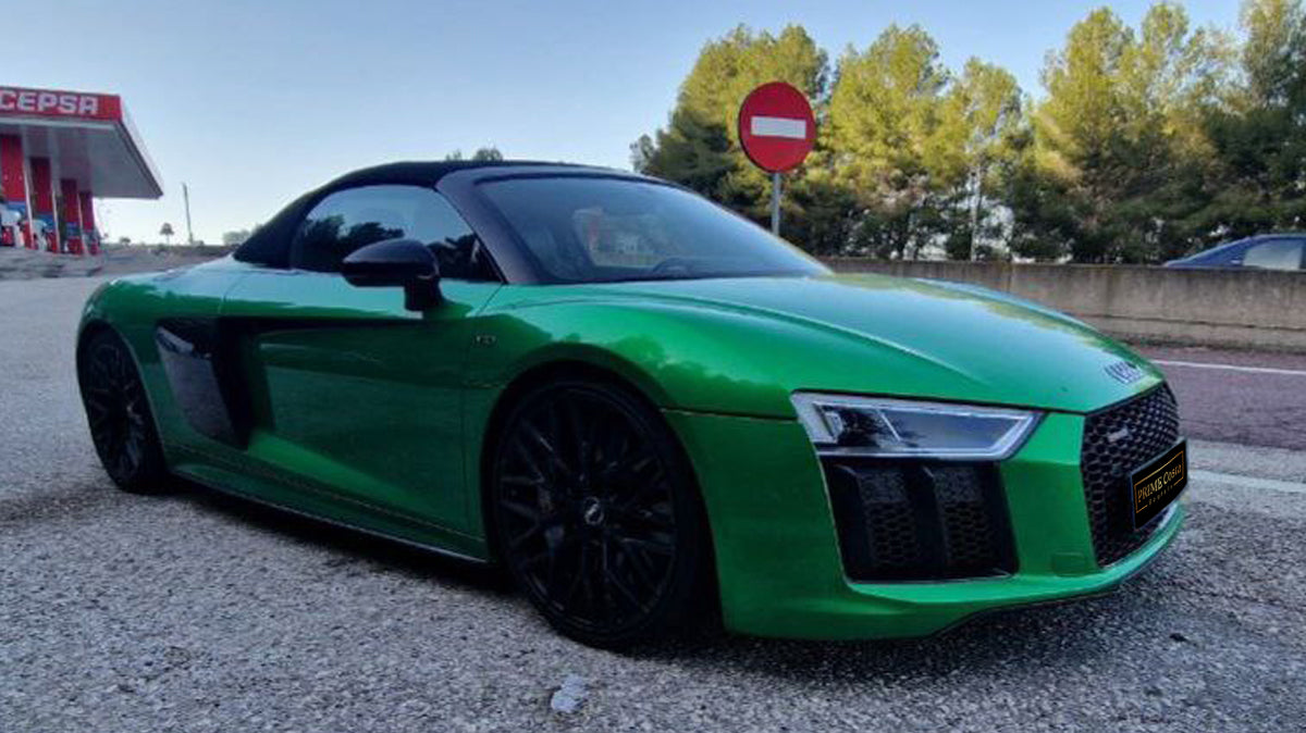 Audi R8 V10 sports car for rent in Alicante – luxury coupe, automatic, Quattro AWD, 0–100 km/h in 3.2 sec.