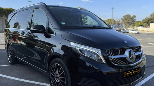 Mercedes-Benz V-Class 250d Exclusive Large luxury minivan for rent in Alicante – premium spacious interior, leather seats, diesel engine.