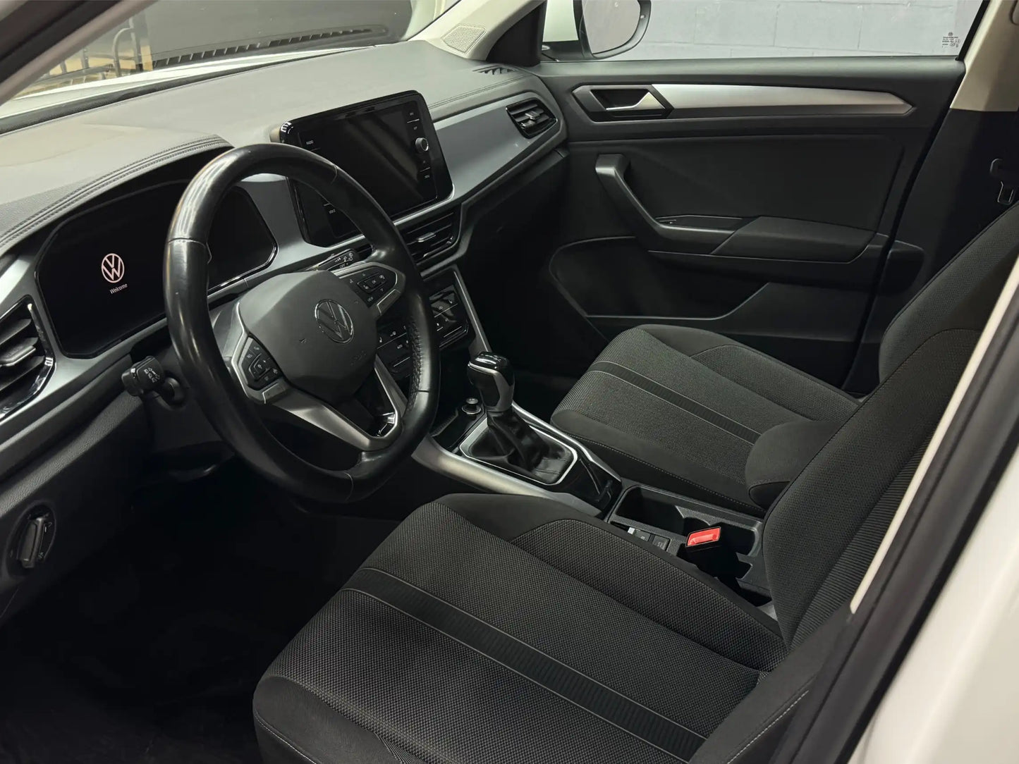 Volkswagen T-Roc interior manual car rental Alicante