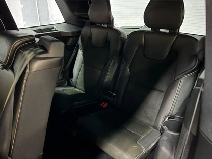 Volvo XC90 second row seats spacious interior for passenger comfort